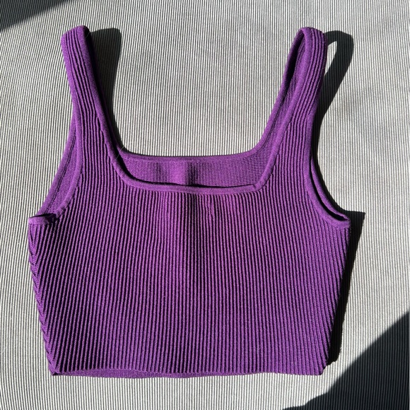 Aritzia Cropped sculpted knit - Picture 5 of 5